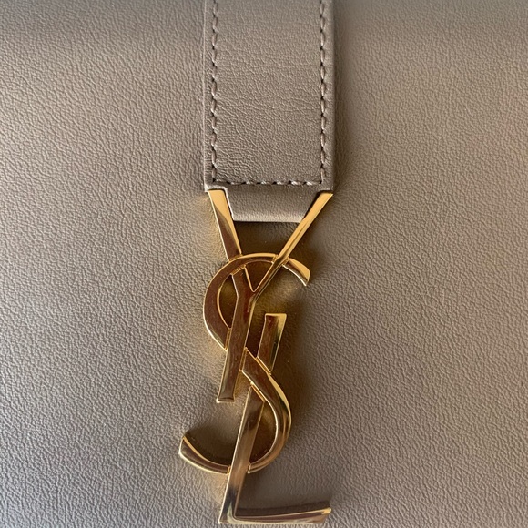 YSL LINE LARGE FLAP WALLET IN GRAINED LEATHER - Picture 6 of 6